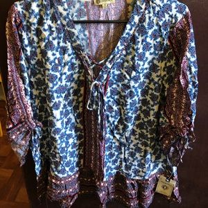 Democracy peasant blouse .